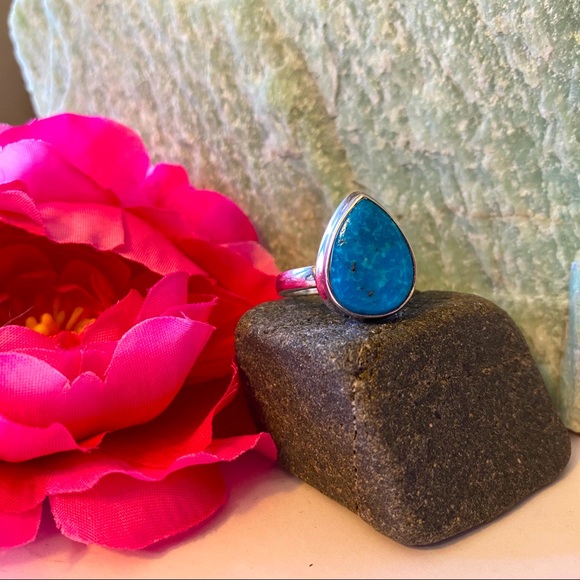 Jewelry - Turquoise tear drop Ring silver plated size 7.5